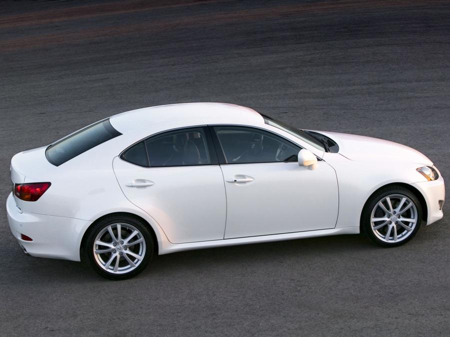  Lexus IS350 2005 года  (фото 17 из 82)